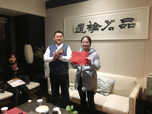 “天上不会掉馅饼，撸起袖子加油干” ——2017年度TST营销中心表彰大会
