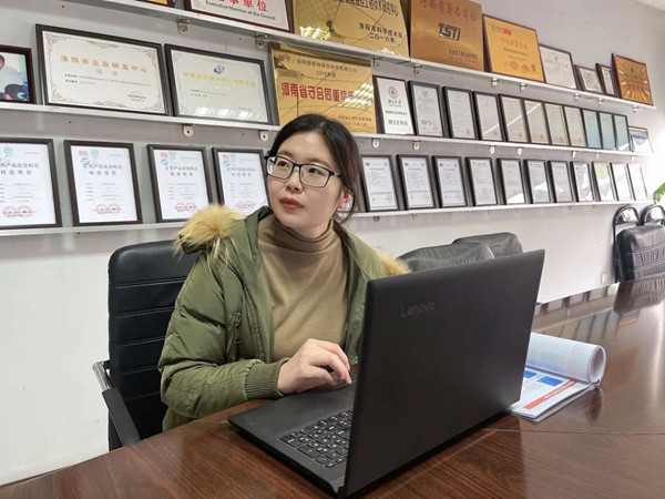 用勤奋书写担当之美，平凡岗位闪耀别样光彩！