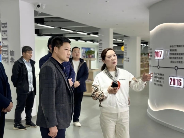 【公司动态】洛阳市科技局领导一行莅临黄瓜视频污污污下载考察调研